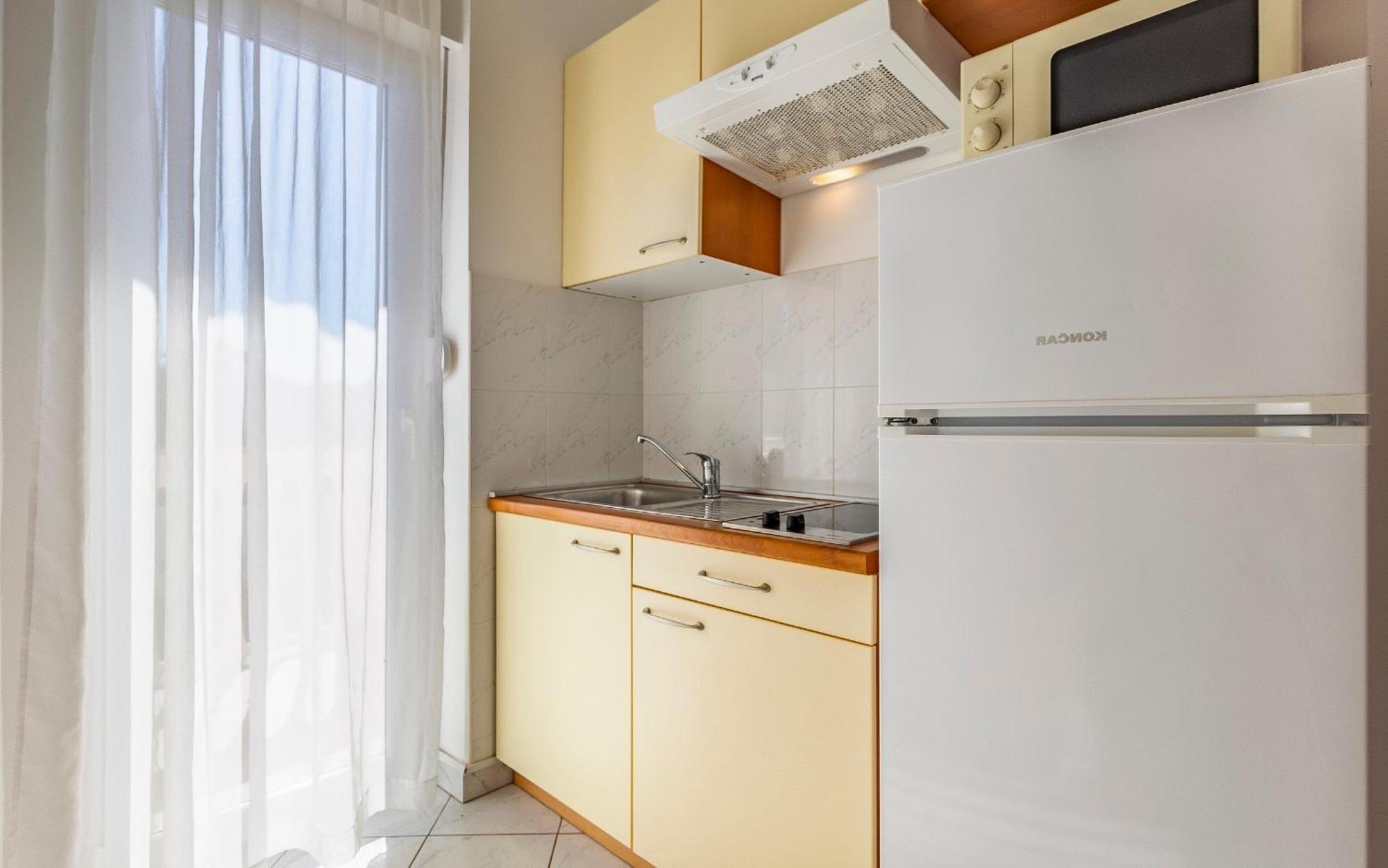 Rok Apartment *