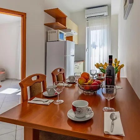 Apartments Rok Pula Exterior photo