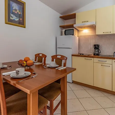 Apartments Rok Pula Exterior photo