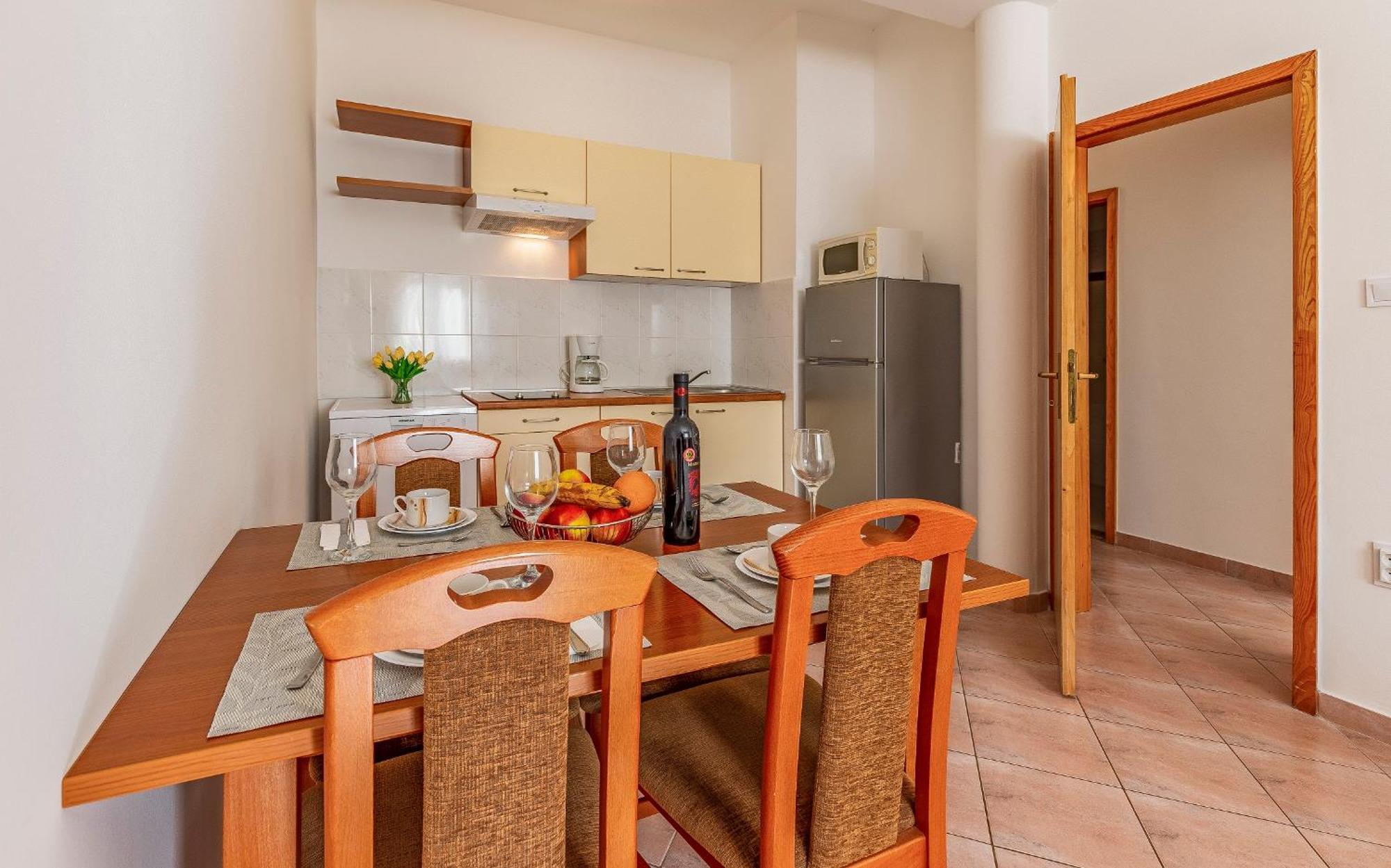 Rok Apartment