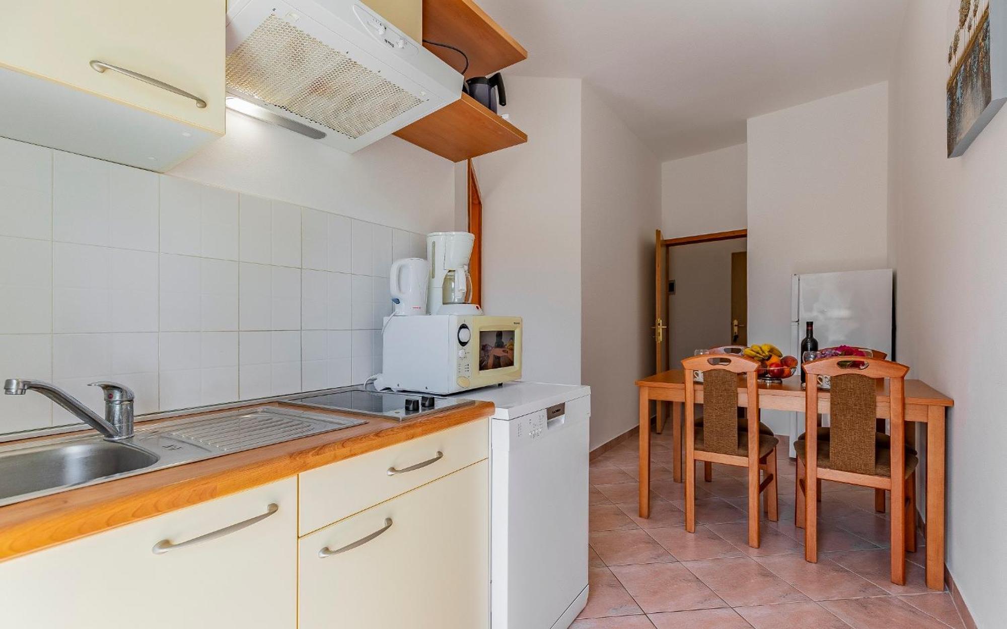 Rok Apartment
